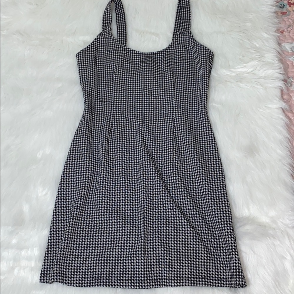 FOREVER 21 DRESS